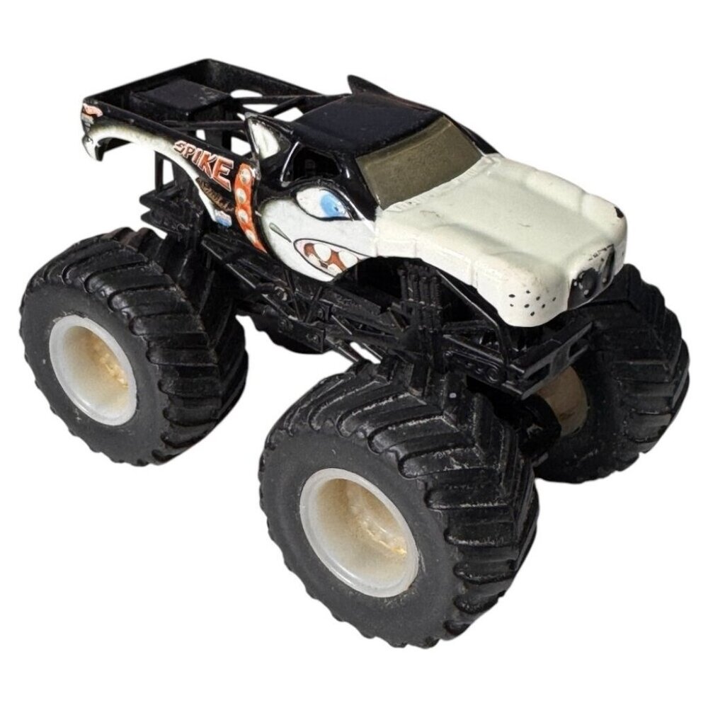 RARE HOT WHEELS MONSTER JAM SPIKE UNLEASHED 1:64